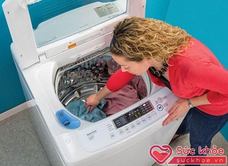 Hiện tượng máy giặt bị rung lắc khi hoạt động là một lỗi thường gặp