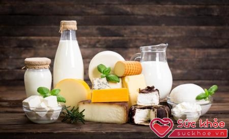 Phụ nữ ăn uống nhiều sản phẩm bơ sữa ít béo có thể làm giảm khả năng sinh con