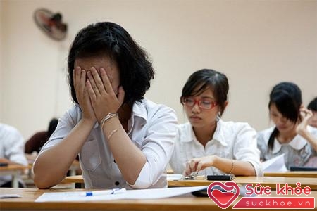 Nhiều học sinh bị căng thẳng và mệt mỏi quá độ khi chuẩn bị thi cử