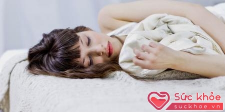 Phụ nữ sinh ra đã cần ngủ nhiều hơn nam giới.