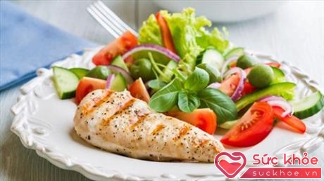 Chế độ ăn ít tinh bột (low-carb) là cách nhiều người thường chọn khi cần giảm cân.