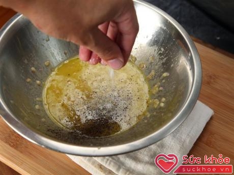 Cách trộn xà lách dầu giấm