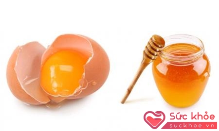 Trứng gà hấp mật ong rất tốt cho người bị viêm khí quản.