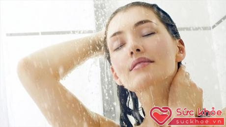 Tắm bằng nước lạnh thường xuyên cũng có lợi cho sức khỏe