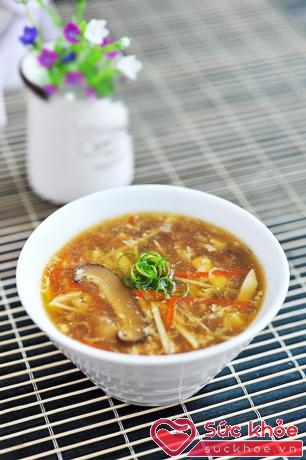Bát súp thập cẩm sẽ giúp bữa ăn của bạn thêm trọn vẹn.