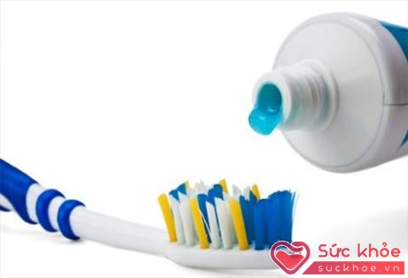 Nhiều thói quen sử dụng bàn chải đánh răng sai mà bạn chưa biết