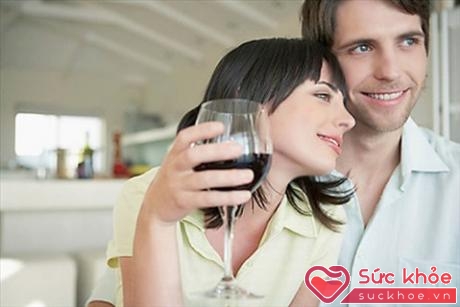Nồng độ axit cao trong rượu vang ảnh hưởng tới lớp bảo vệ răng