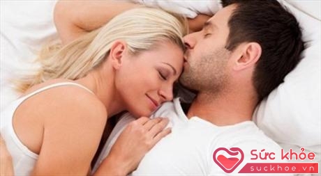 Nếu mệt mỏi không muốn sex, bạn nên từ chối khéo léo