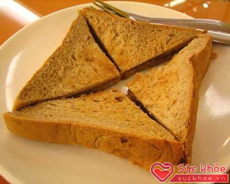 Bánh mỳ màu nâu không có nghĩa là bánh mỳ được làm hoàn toàn từ lúa mỳ nguyên chất