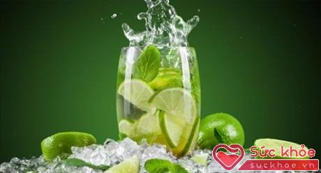 Nước chanh giúp cơ thể phục hồi sau cơn say