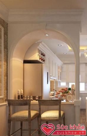 Mini bar là điểm duyên của khu vực bếp ăn và hướng nhìn dễ chịu từ phòng khách.