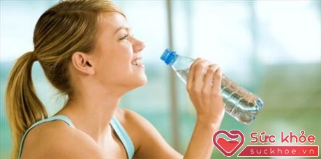 Uống nước để cơ thể khỏe mạnh