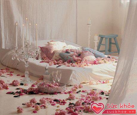 Cô dâu, chú rể nên thống nhất khi chọn giường cưới nhất là các loại giường cưới giá rẻ.