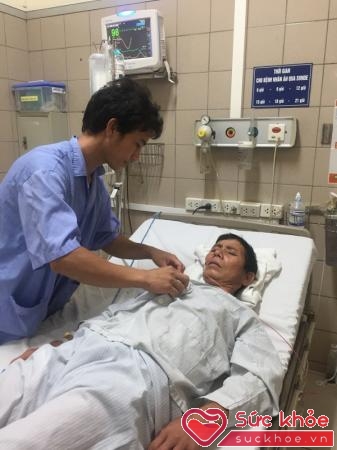 Bệnh nhân ngộ độc nấm điều trị tại BV Bạch Mai.