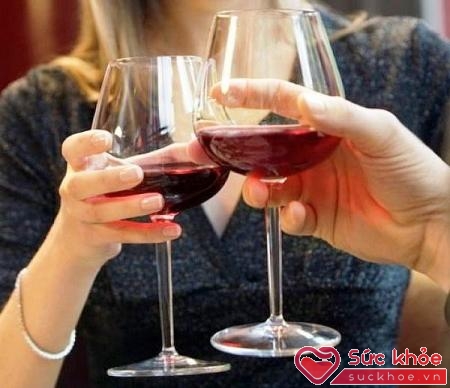 Các loại rượu đều có tác dụng làm tăng hưng phấn trước khi 