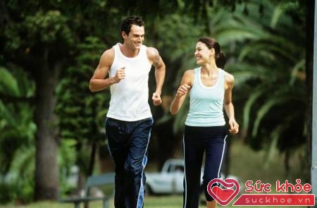 Hiện nay rèn luyện sức khỏe hàng ngày bằng chạy thể dục được nhiều người ưa chuộng nhất
