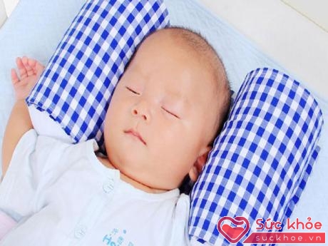 Trẻ sơ sinh có thể không cần gối mà vẫn có giấc ngủ ngon.