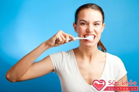 Đánh răng ít nhất 2 lần một ngày sau bữa ăn để bảo vệ răng miệng