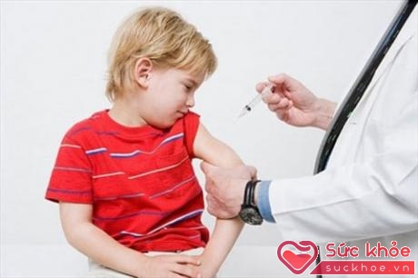Các chuyên gia y tế khuyến cáo việc trì hoãn tiêm chủng sẽ gây hại cho trẻ