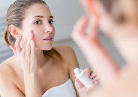 Chín cách chăm sóc da mặt ban đêm đúng cách cho các bạn gái