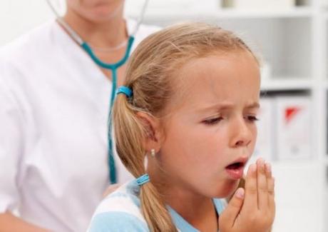 Các bố mẹ đã biết cách phòng tránh viêm phổi ở trẻ chưa?