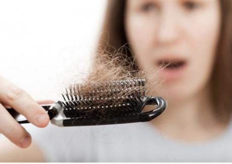 Hầu hết các chị em đều mắc phải một trong số các nguyên nhân gây rụng tóc ở nữ giới sau