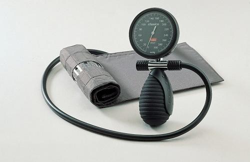 Hướng dẫn cách sử dụng máy đo huyết áp cơ ai cũng cần