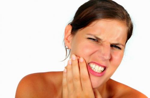 Cách trị sâu răng bằng bài thuốc dân gian hiệu quả