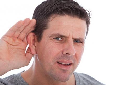 Chứng nghe kém cần điều trị sớm có thể gây ảnh hưởng tới tính mạng người bệnh