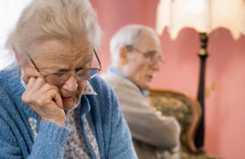 Những cách chăm sóc hiệu quả cho người bệnh Alzheimer