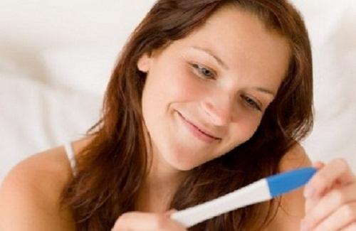 Cách sử dụng que thử thai đúng cách và một số điều bạn nên biết