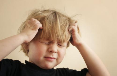 Điều trị bệnh đau đầu ở trẻ em bằng cách "ghi nhật ký"