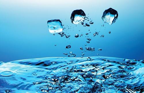 Nước là gì? Vai trò của nước đối với sự sống của con người