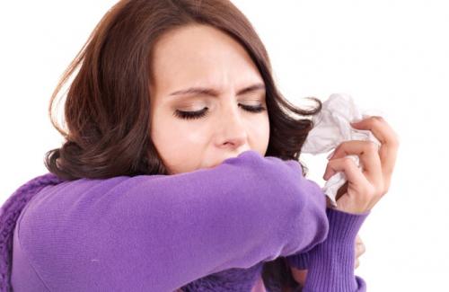 Tăng tiết mồ hôi có thể là triệu chứng viêm màng phổi