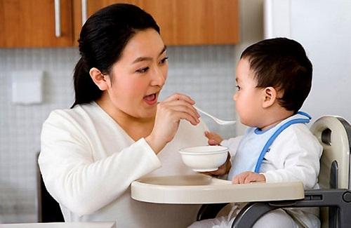 Những món ăn chữa tiêu chảy hiệu quả mà mẹ nên cho bé ăn