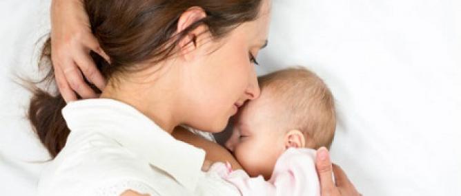 Sữa mẹ - Các chất dinh dưỡng có trong sữa mẹ giúp bảo vệ trẻ sơ sinh