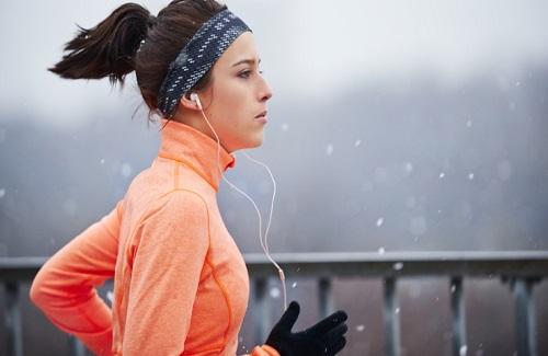 Làm thế nào để tập luyện thể dục thể thao đúng cách vào mùa đông?
