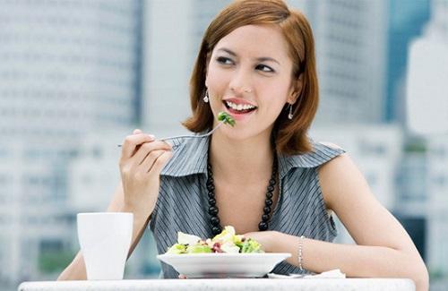 Bạn đã biết chưa: Ăn chậm nhai kỹ có ý nghĩa gì?