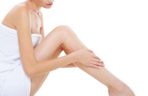 Vết thâm ở chân là bệnh gì? Nguyên nhân và cách điều trị vết thâm ở chân