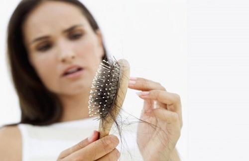 Cách ngăn ngừa rụng tóc hiệu quả mùa hanh khô ít người biết đến