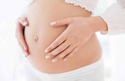 Mẹ bầu nhất định phải biết: Mang thai 3 tháng đầu cần chú ý gì?