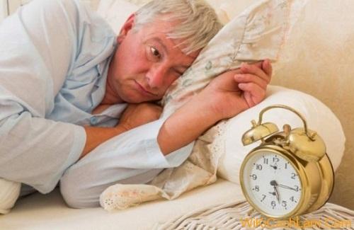 Nguyên nhân gây mất ngủ ở người già là gì bạn biết không?