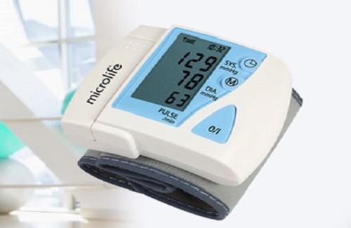 Máy đo huyết áp cổ tay Microlife BP 3BU1-3 và một số thông tin cơ bản