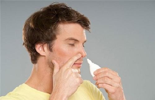 Ngạt mũi kéo dài và những điều bạn nên biết về chứng bệnh