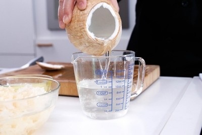 Lợi ích của việc uống nước dừa hằng ngày có thể bạn chưa biết