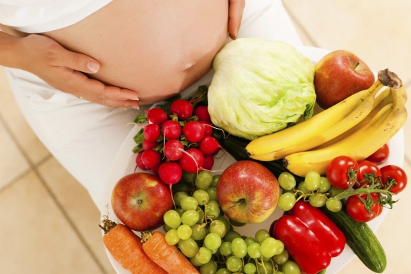 Chế độ ăn uống khi mang thai 3 tháng đầu mẹ bầu nhất định phải nhớ