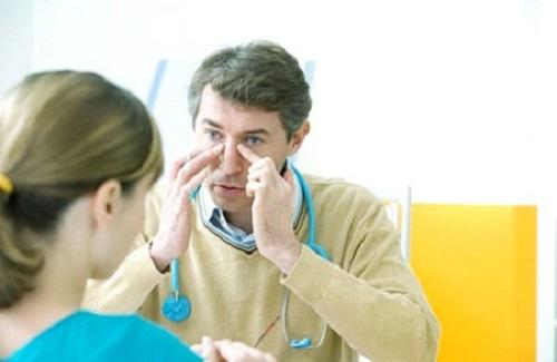 Cách phòng ngừa bệnh viêm mũi dị ứng lúc chuyển mùa
