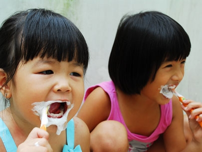 Làm thế nào để tránh bị sâu răng ở tuổi học đường?