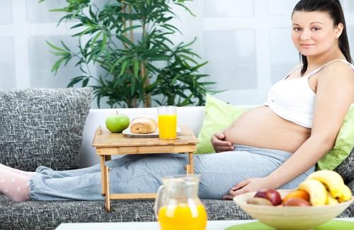 Thế nào là một chế độ dinh dưỡng hợp lý cho mẹ bầu để con có đủ dưỡng chất phát triển?