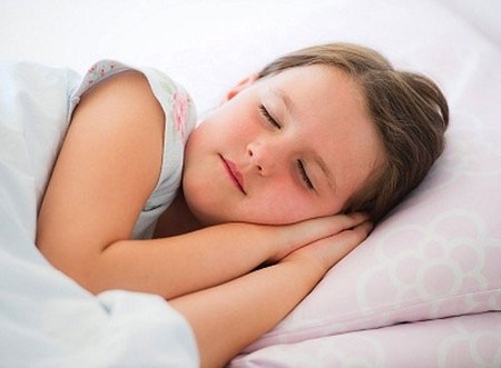 Trẻ có thể phát triển chiều cao chỉ nhờ việc ngủ đủ giấc